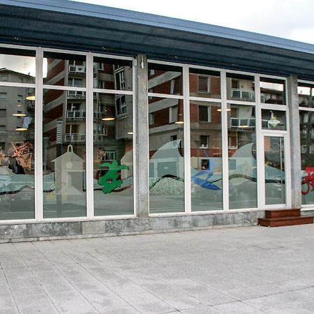 Mundaka Hostel & Sports Cafe エクステリア 写真