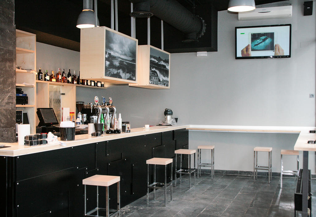 Mundaka Hostel & Sports Cafe エクステリア 写真